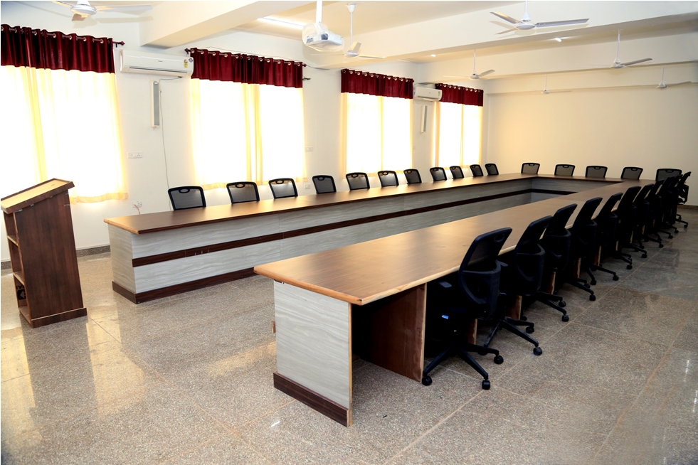 COLLEGE COUNCIL HALL